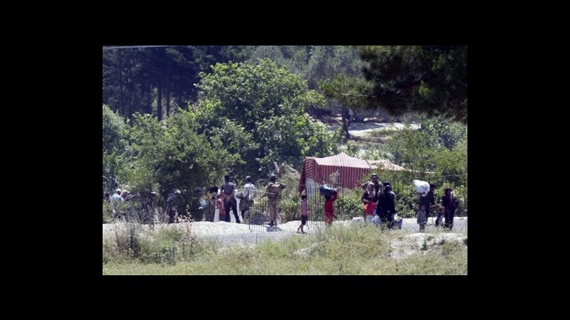 Siria, ministero Esteri turco: Ieri 1500 profughi arrivati nel Paese