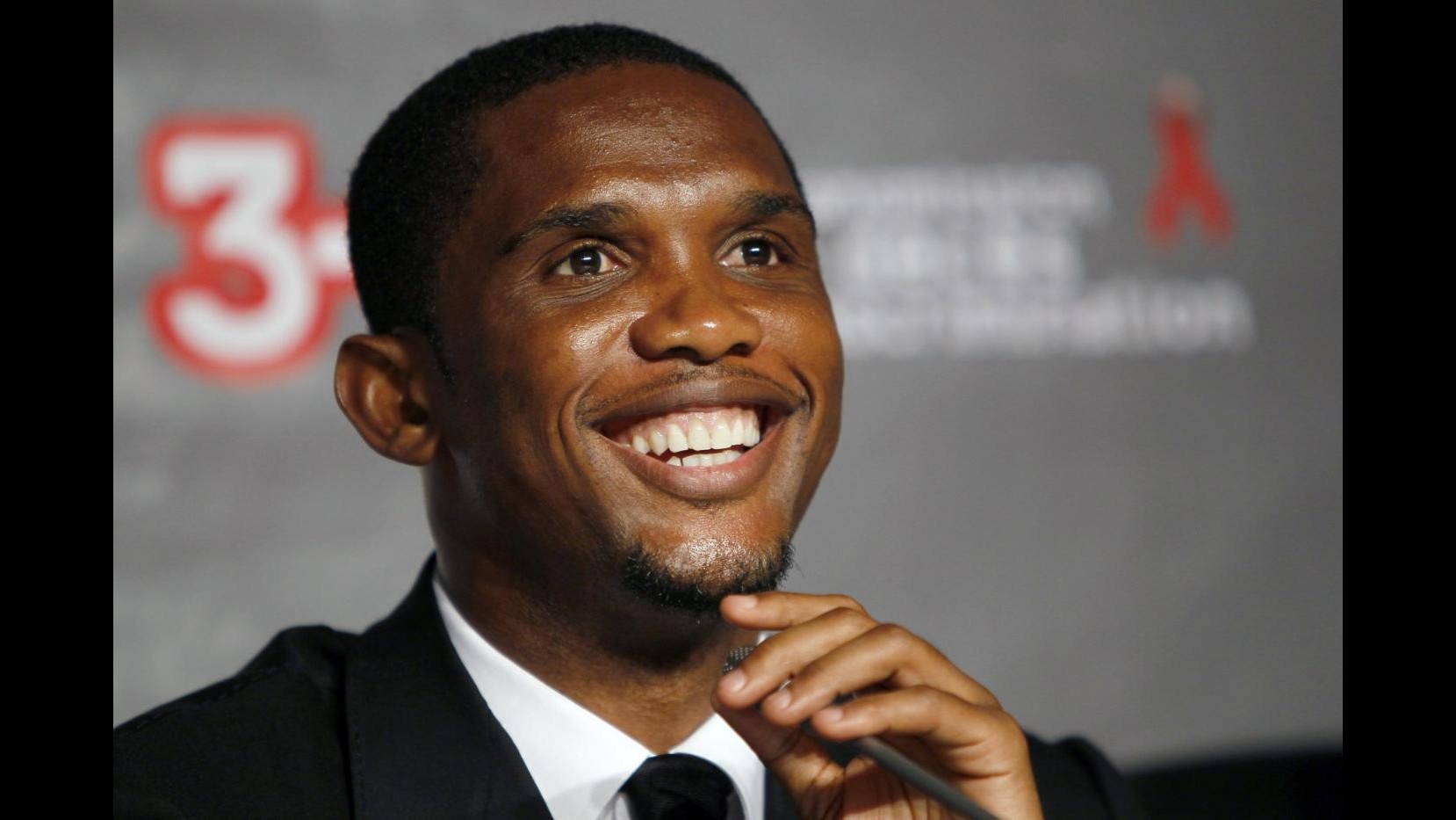 Roberto Carlos avverte Mourinho: Eto’o pensa solo a se stesso, rovina spogliatoio