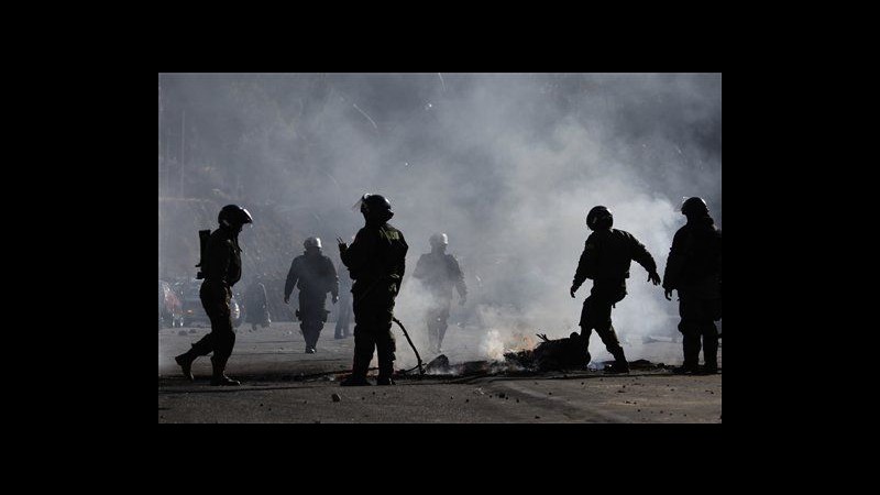 Bolivia, proteste a La Paz dopo riduzione fondi governo alla città