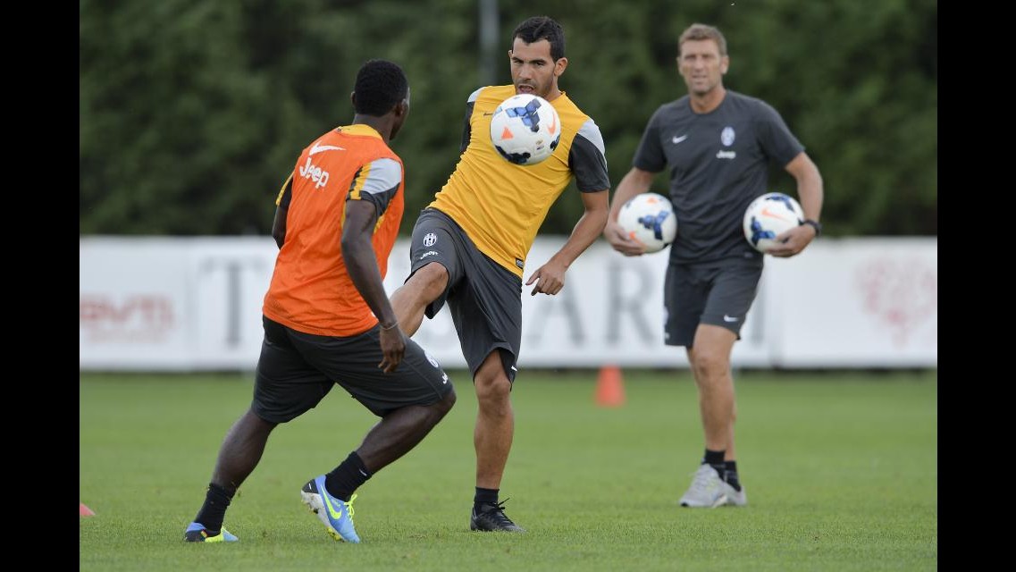 Juventus, bis di Tevez e Quagliarella in amichevole. Nuovo stop per Pepe