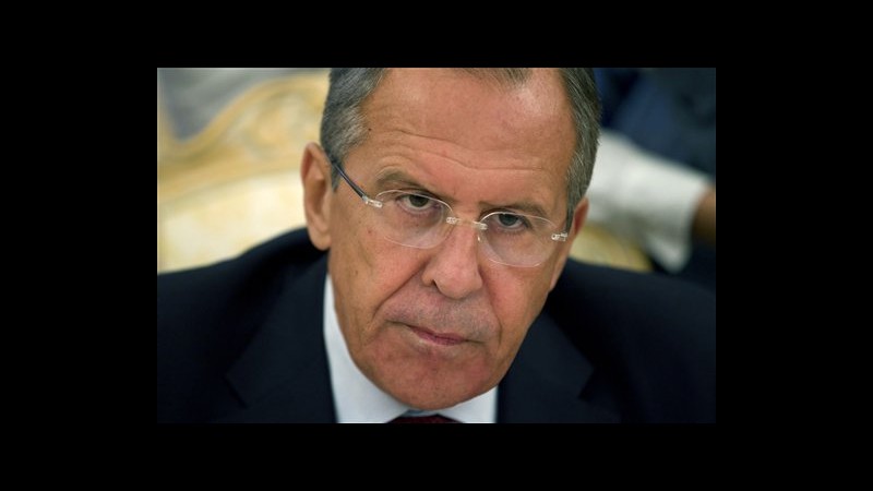 Siria, Lavrov: Presto piano con dettagli su consegna armi chimiche