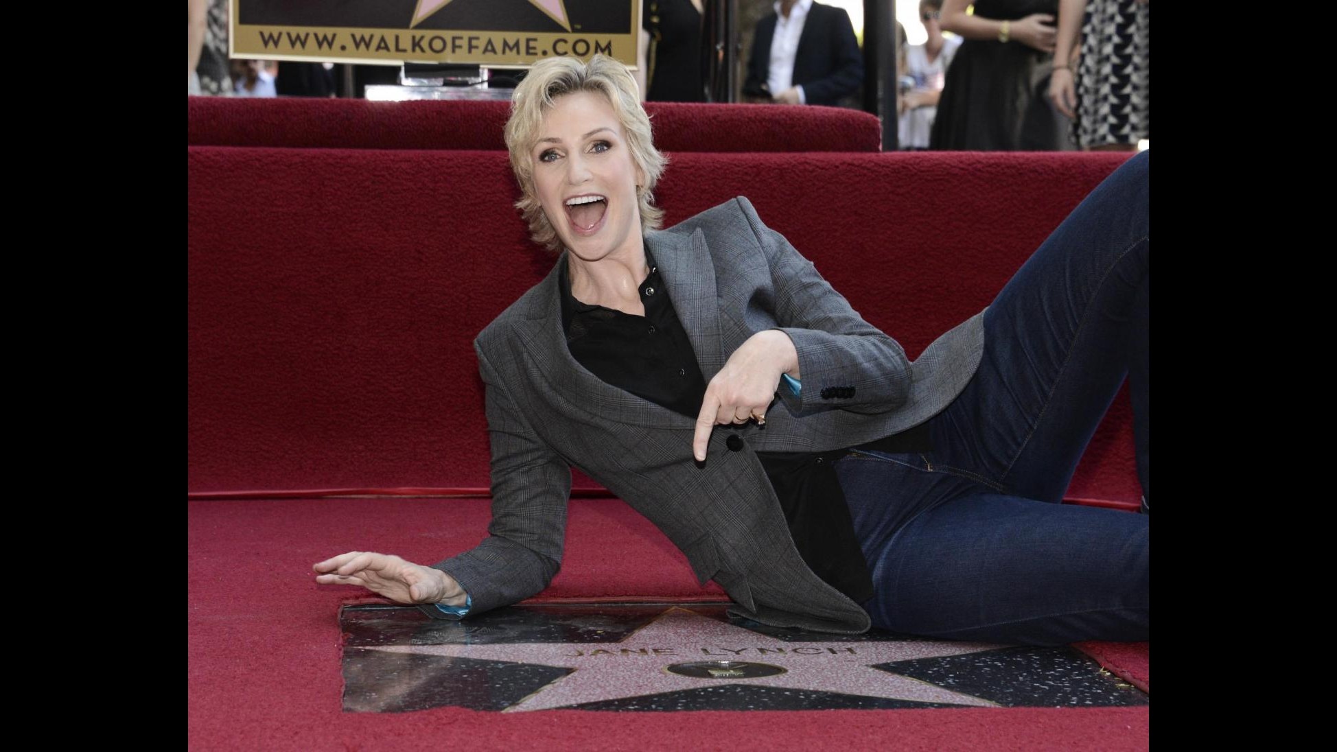 Jane Lynch su obblighi verso ex moglie Lara Embry: Credo nella legge