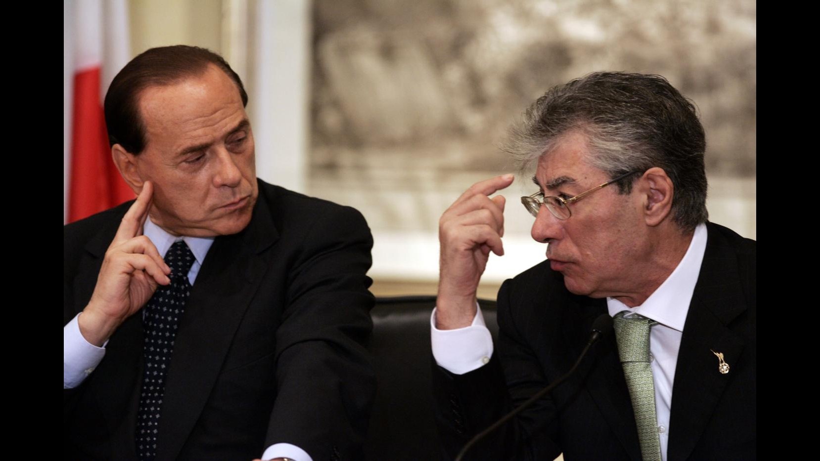 Berlusconi: Maggioranza arriverà al 2013. Bossi: Aspetto i fatti