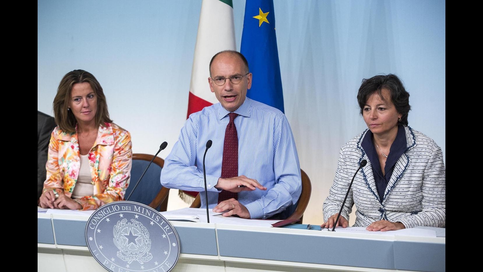 Scuola, 400 mln di investimenti. Letta: Ritorna il diritto allo studio