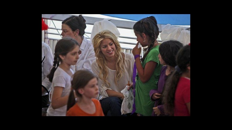 Shakira in Israele per sostenere l’istruzione dei bambini