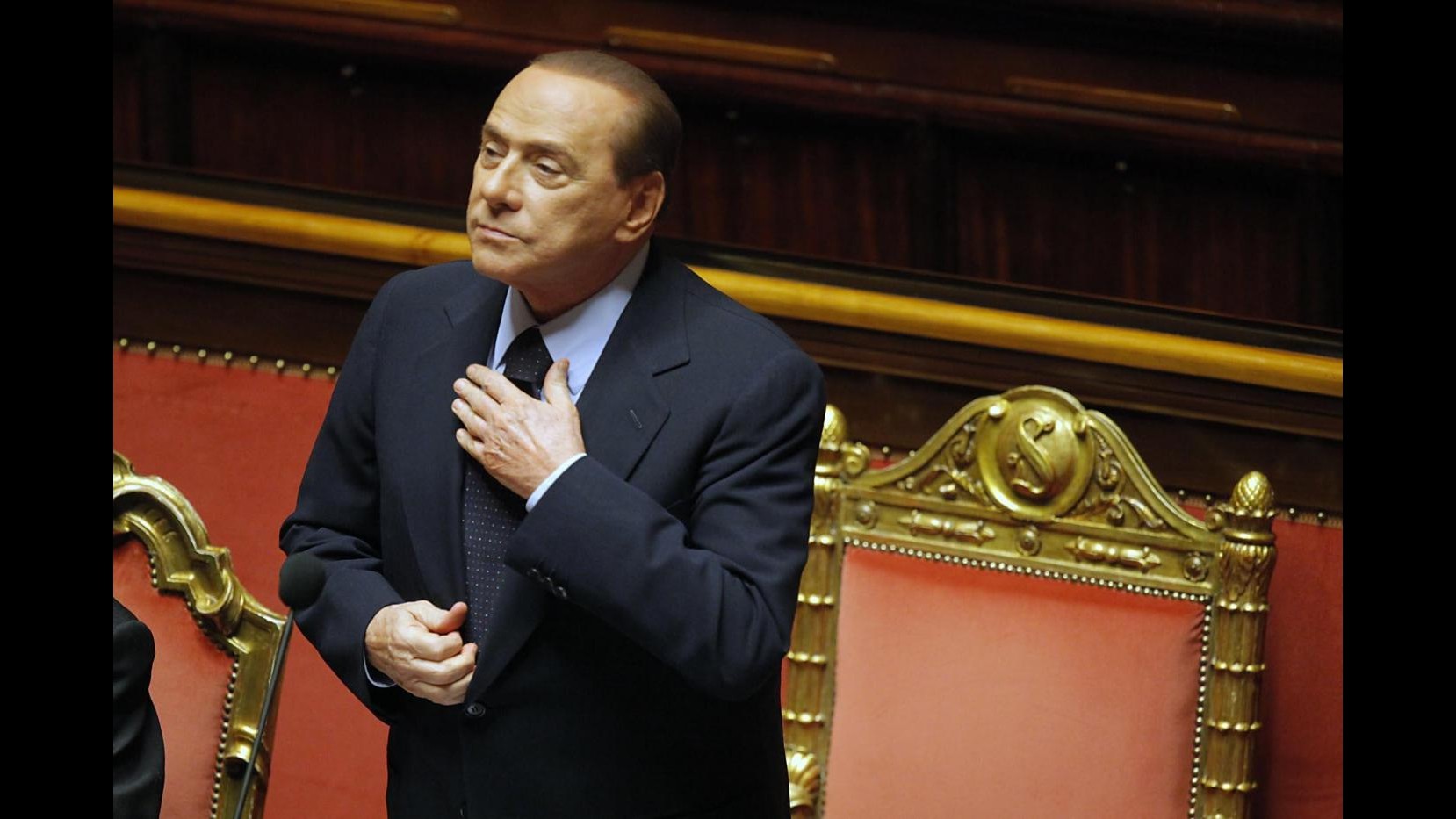 Berlusconi: Crisi sarebbe sciagura. Bossi: Niente è scontato