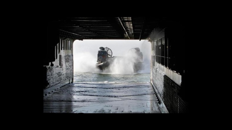 Siria, Russia invia un’altra nave da sbarco