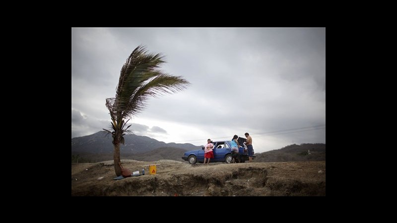 Beatriz diventa un uragano, a 120 km/h minaccia le coste del Messico