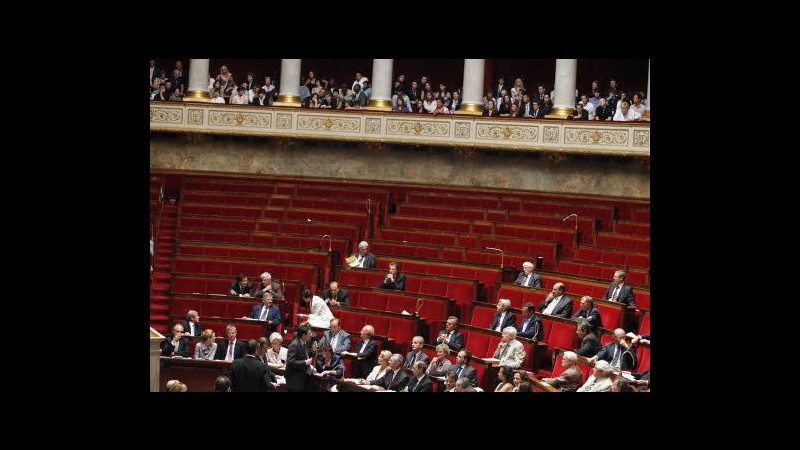 Francia, ex viceministro Tron in stato di fermo per molestie