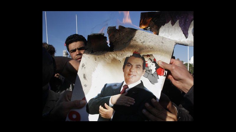 Tunisia, inizia alle 10 processo in contumacia a ex presidente Ben Alì
