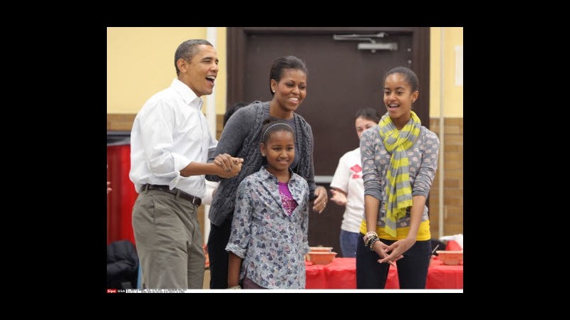 Obama per festa papà Usa: Voglio essere buon padre, non sempre riesco