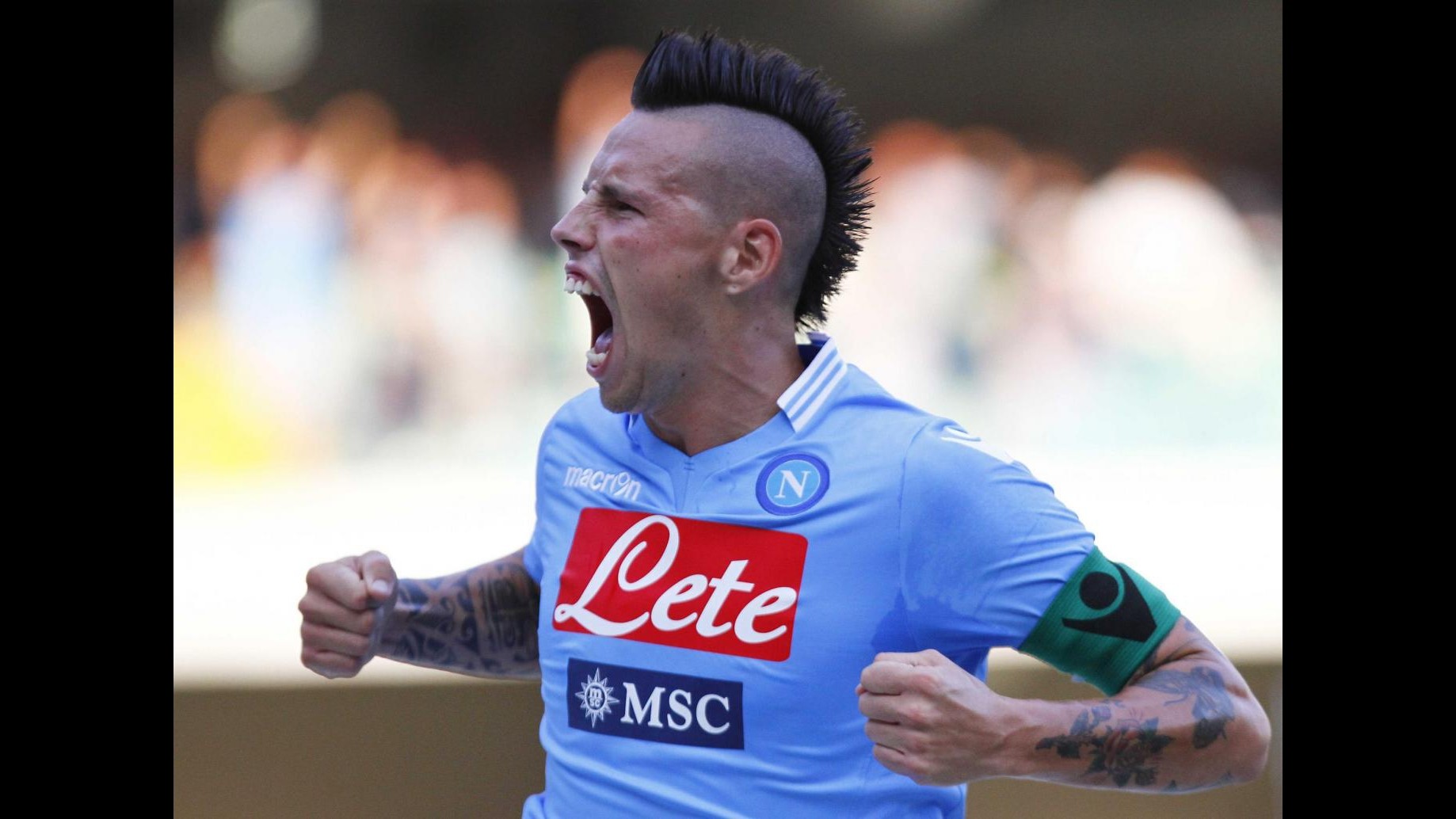 Serie A, Napoli fa sul serio: 4-2 al Chievo con Hamsik e Higuain