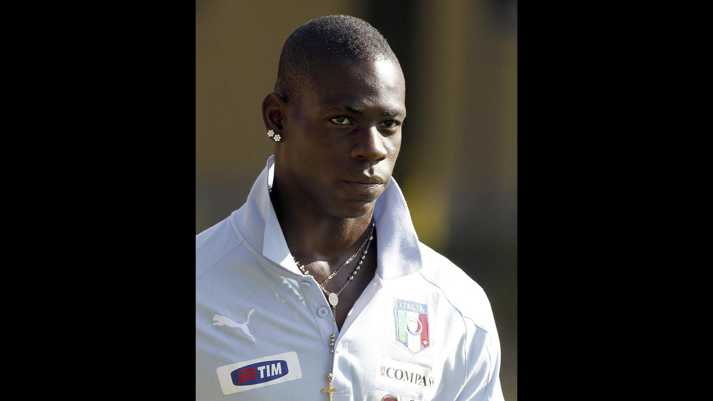 Balotelli: A Scampia ho visto un tavolo pieno di droga