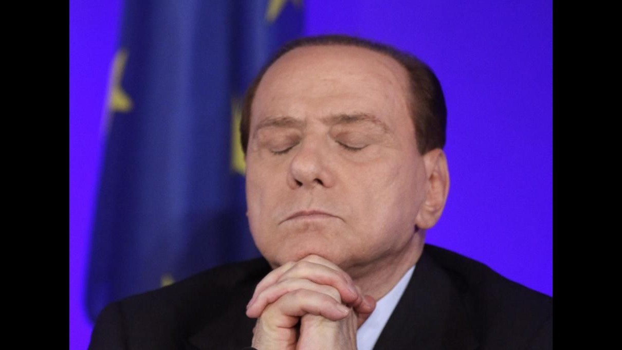 Berlusconi: Non mi dimetto, voglio vedere in faccia i traditori