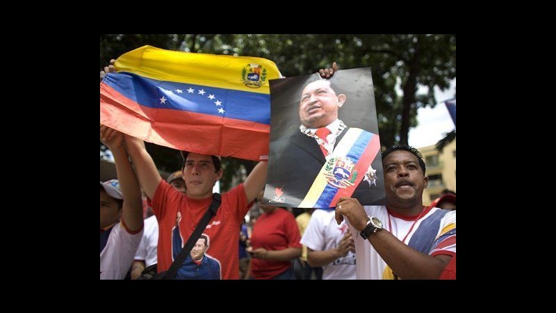 Venezuela, il presidente Chavez è tornato a Caracas da Cuba