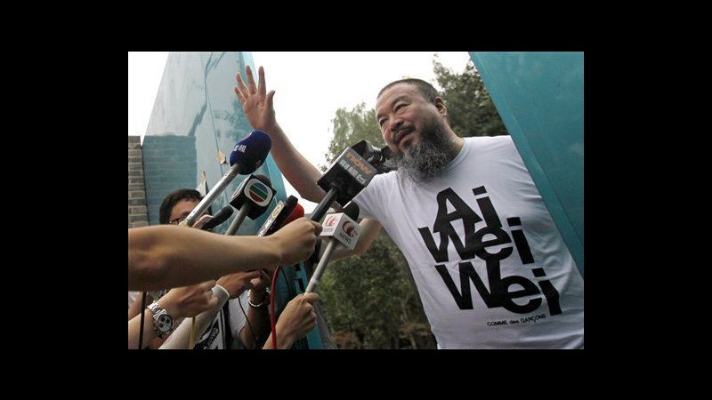 Cina, ufficio imposte ostacola revisione pagamento tasse Ai Weiwei