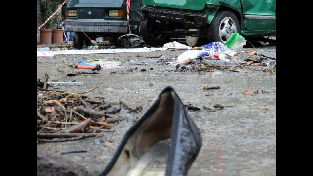 Maltempo, Matera: auto di 2 dispersi trovata in un canale è vuota