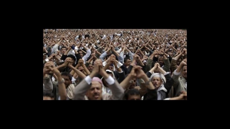 Yemen, migliaia in piazza contro Saleh