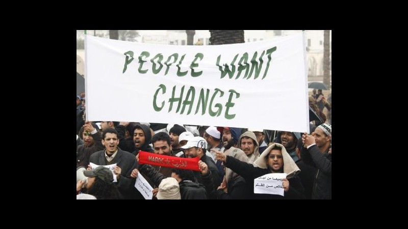 Marocco,corteo a Rabat: Nuova Costituzione mantiene monarchia assoluta