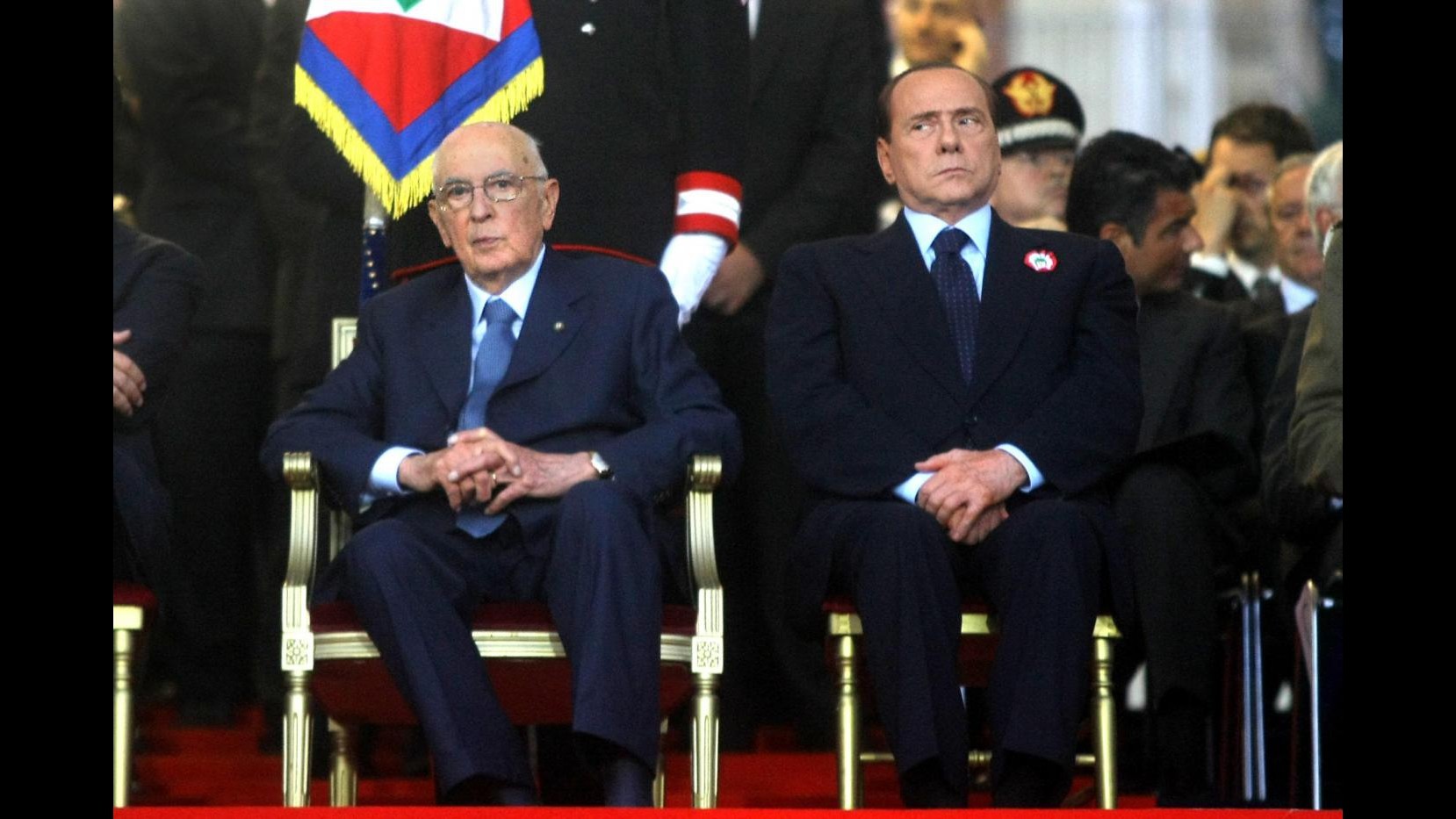 Napolitano: Indispensabile ruolo delle forze armate