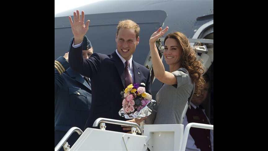 Canada, piccola folla di contestatori contro William e Kate a Montreal