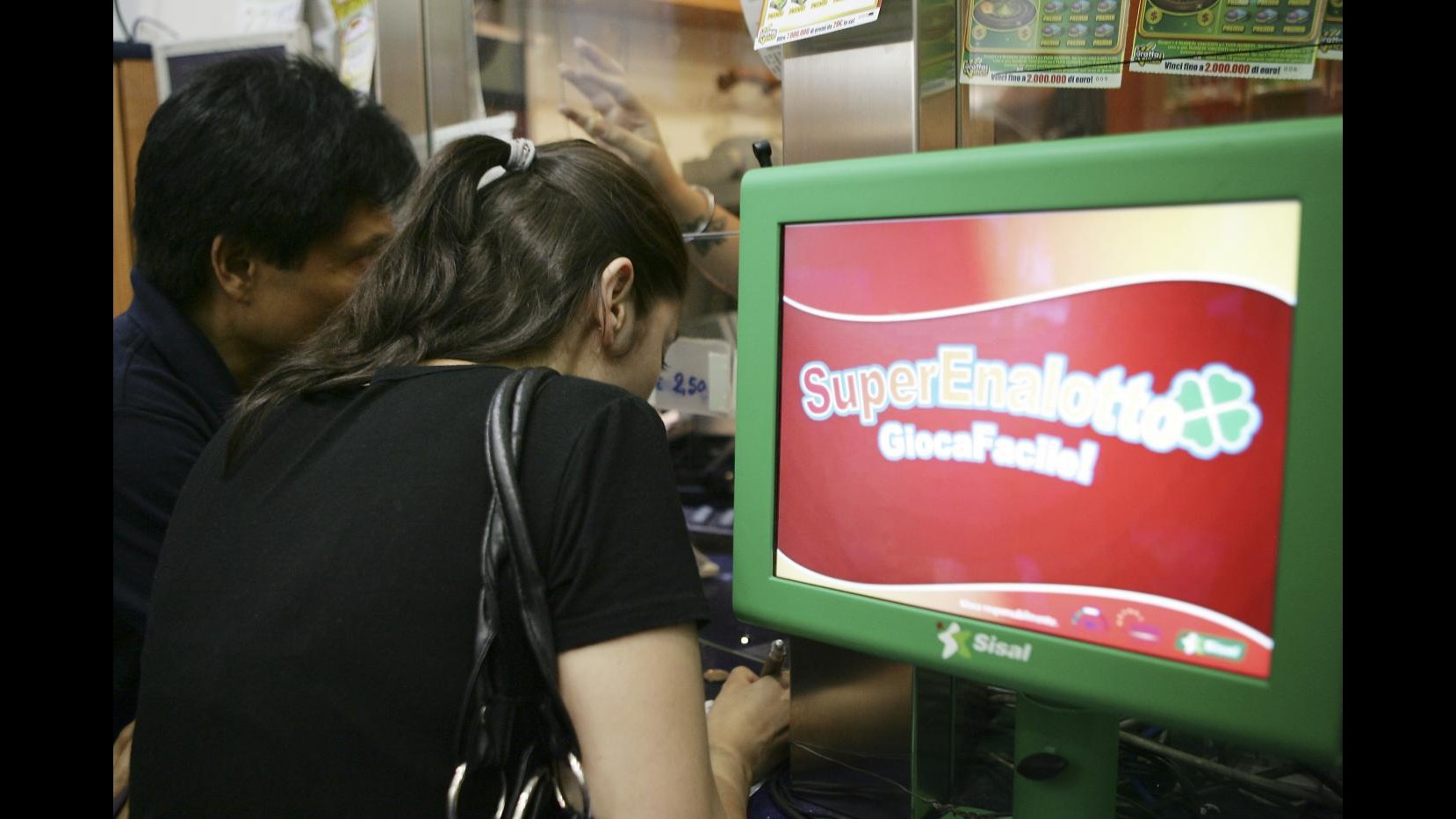 TOP Superenalotto: 6, 9, 11, 19, 45, 51. Jolly 69, Superstar 20