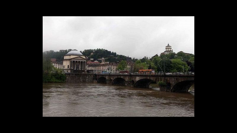 Maltempo Torino, sindaco chiude scuole