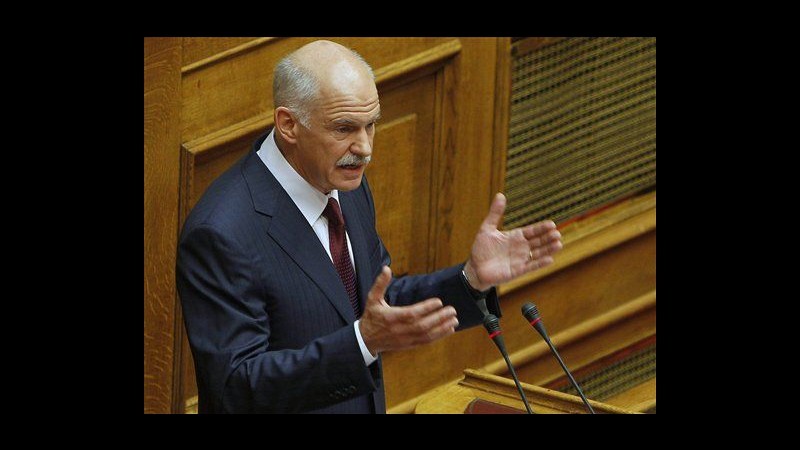 Grecia, Papandreou: Da domani colloqui per governo unità nazionale