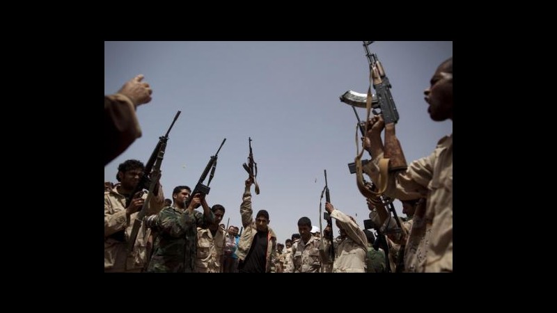 Libia, oltre 400 cadaveri recuperati a Sirte da morte Gheddafi