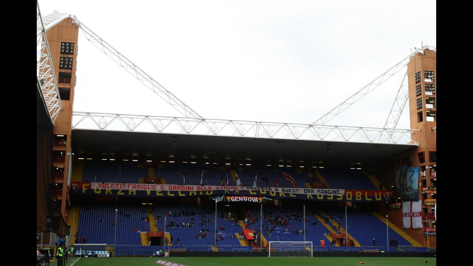 Maltempo, ufficiale: rinviata Genoa-Inter