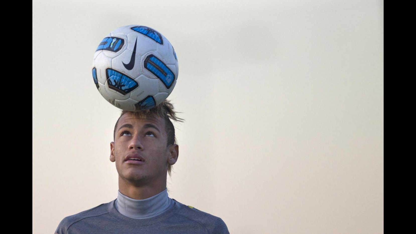 Calcio, presidente Santos gela il Real Madrid: Neymar non è in vendita