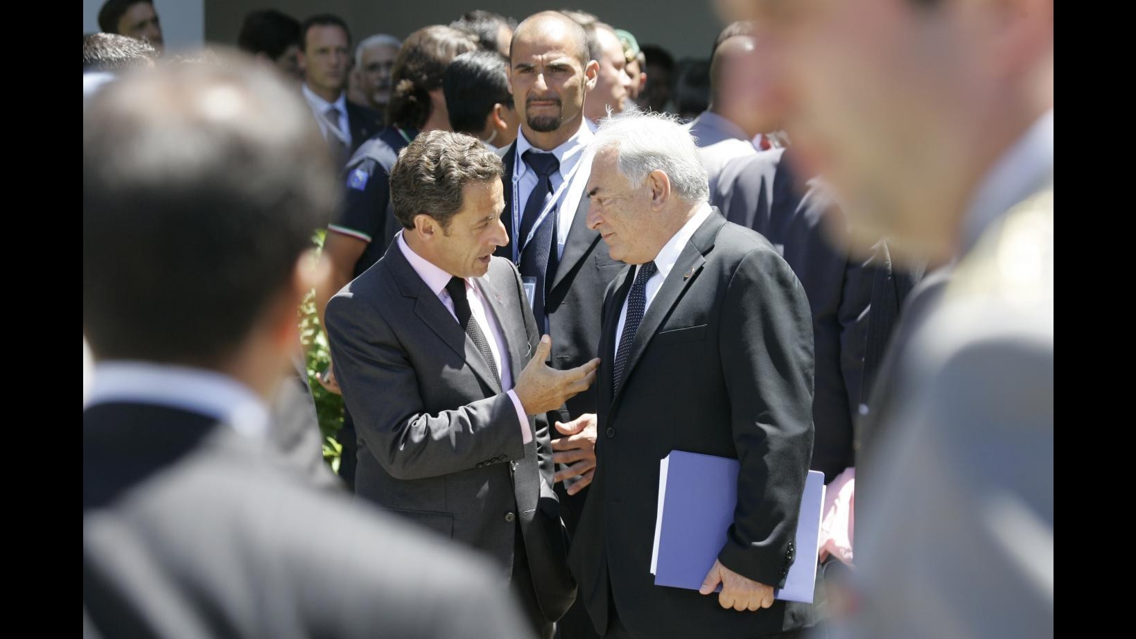 Strauss Kahn ‘rivede’ l’Eliseo