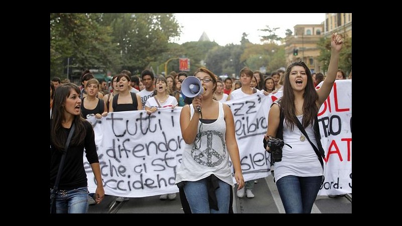 G20, domani corteo studenti a Roma: Violiamo ordinanza Alemanno
