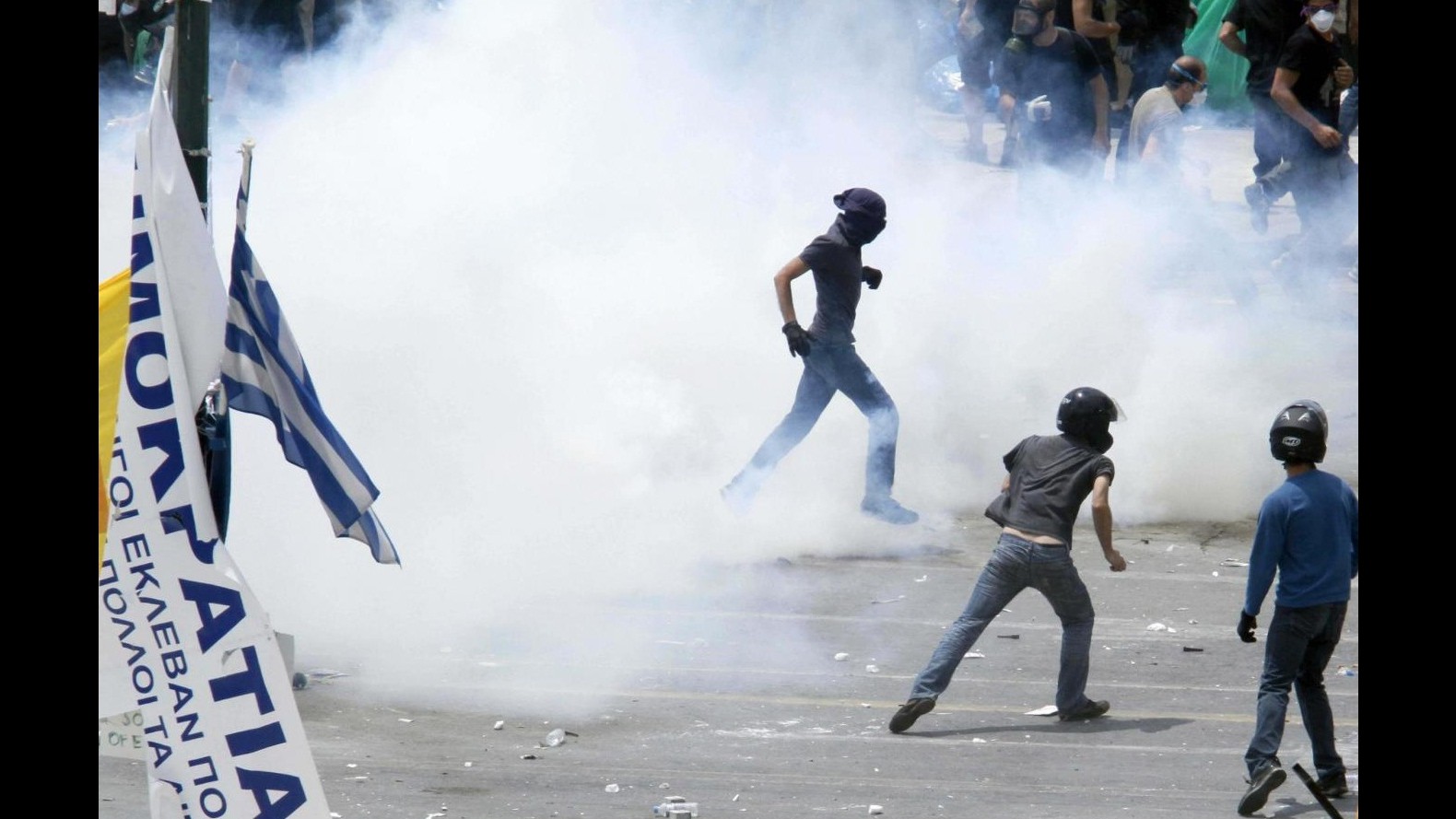 Grecia, atteso voto Parlamento su misure austerità