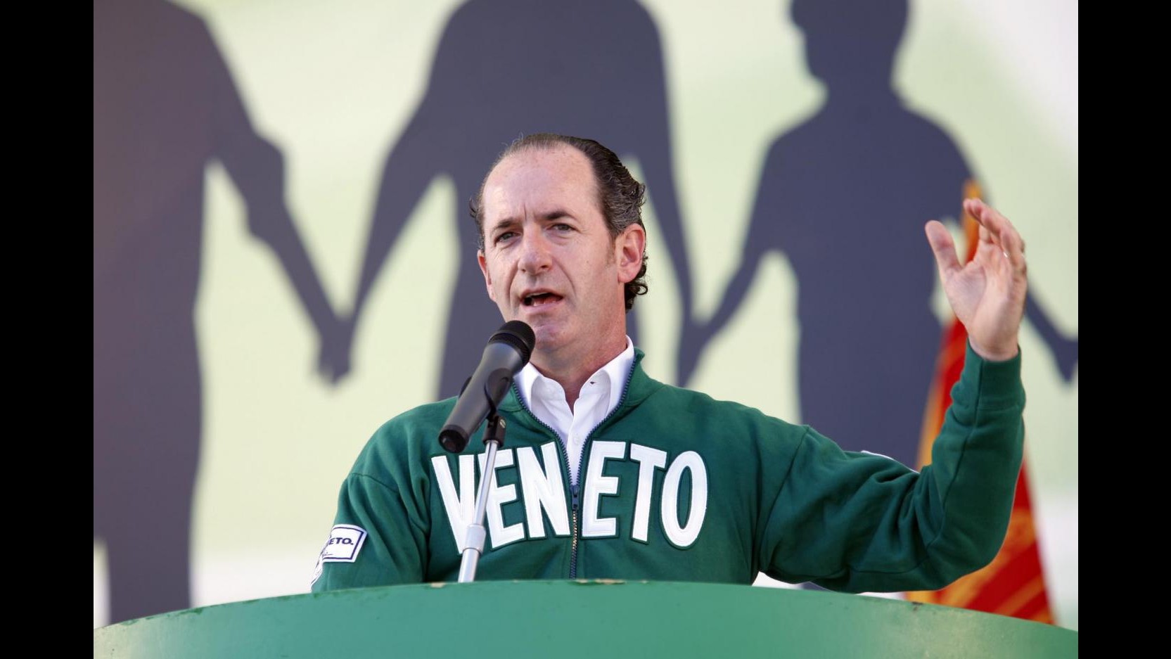 Zaia: I rifiuti di Napoli se li tengano loro