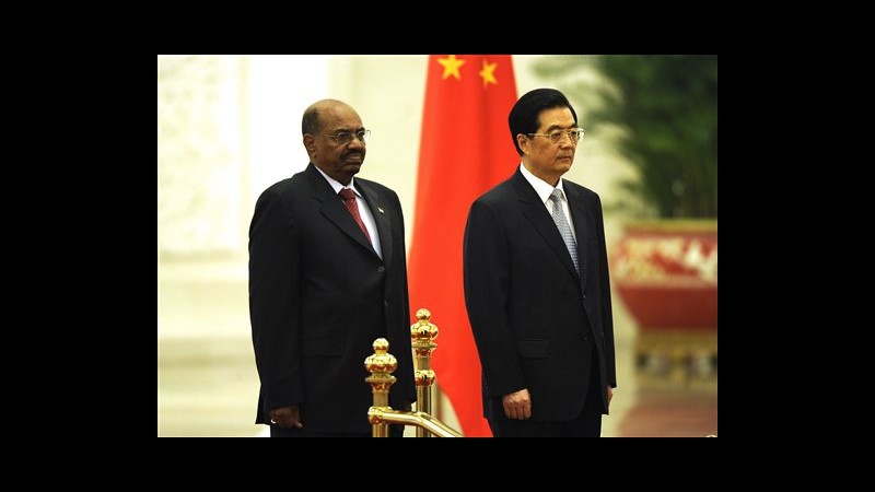 Cina accoglie al-Bashir, Hu Jintao: Rafforzeremo scambi con Sudan