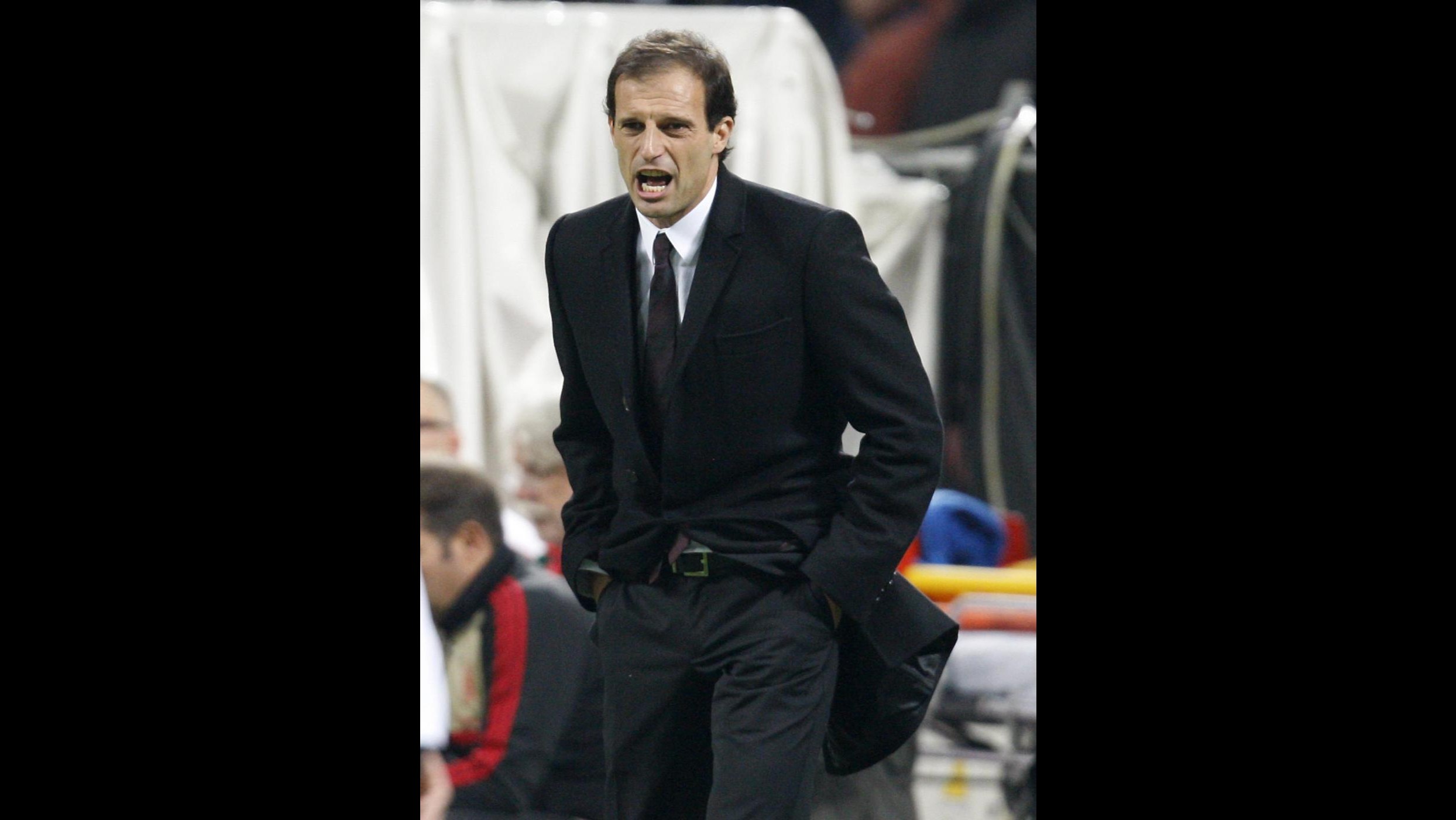Allegri: Milan a Roma per sfida scudetto. Dubbio Cassano-Robinho