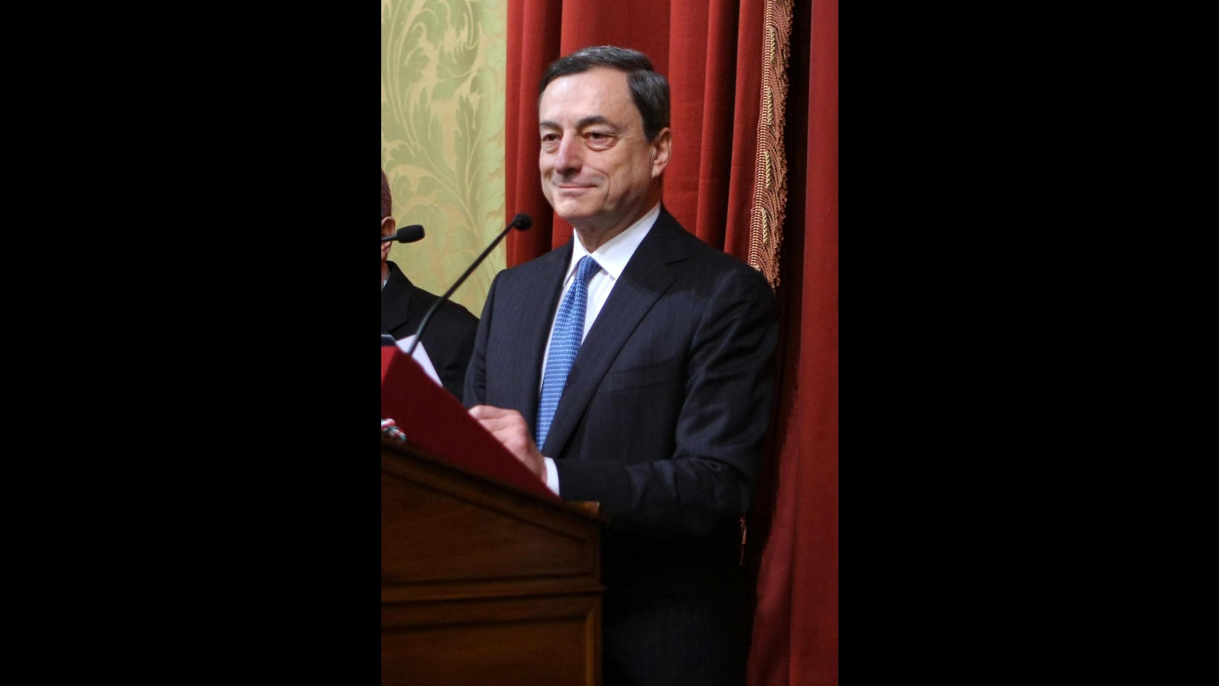 Manovra, incontro Draghi-Bersani a palazzo Koch
