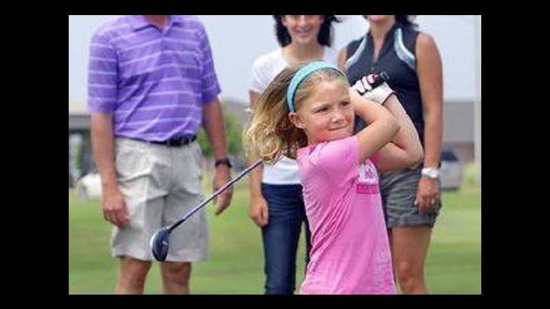 A 6 anni ‘hole in one’ da 77 metri