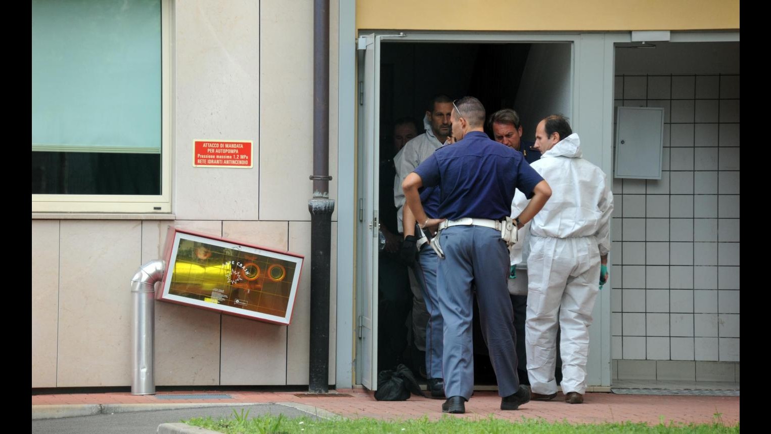 76enne trovata morta in casa nel napoletano: ipotesi rapina