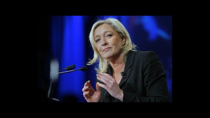 Francia, Le Pen traccia linee guida Fronte Nazionale: Uscire da euro