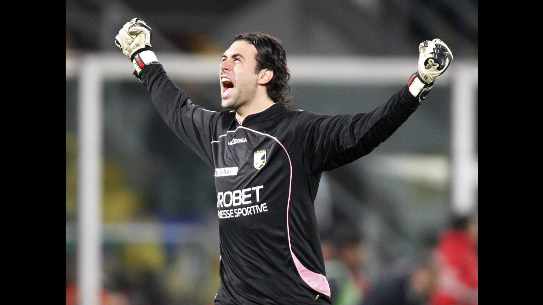 Calcio, Agente Sirigu: Roma? Nessun contatto, vuole restare a Palermo