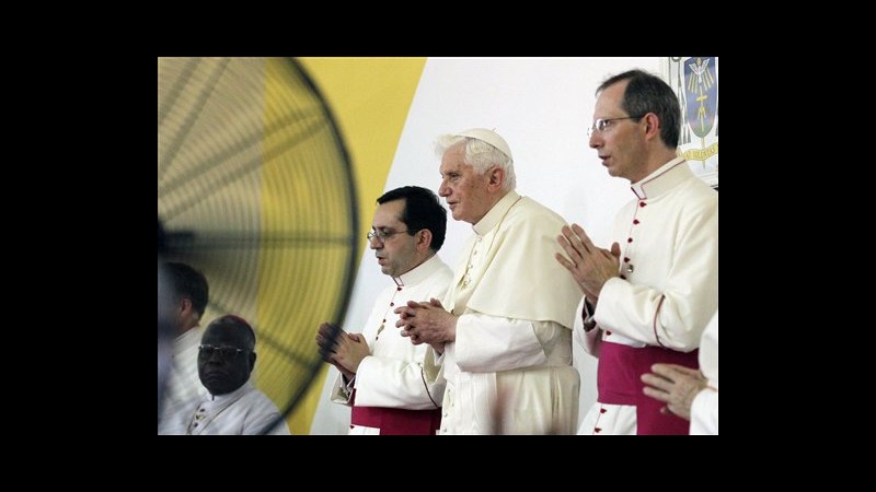 Papa in Benin: Salvate speranza popoli