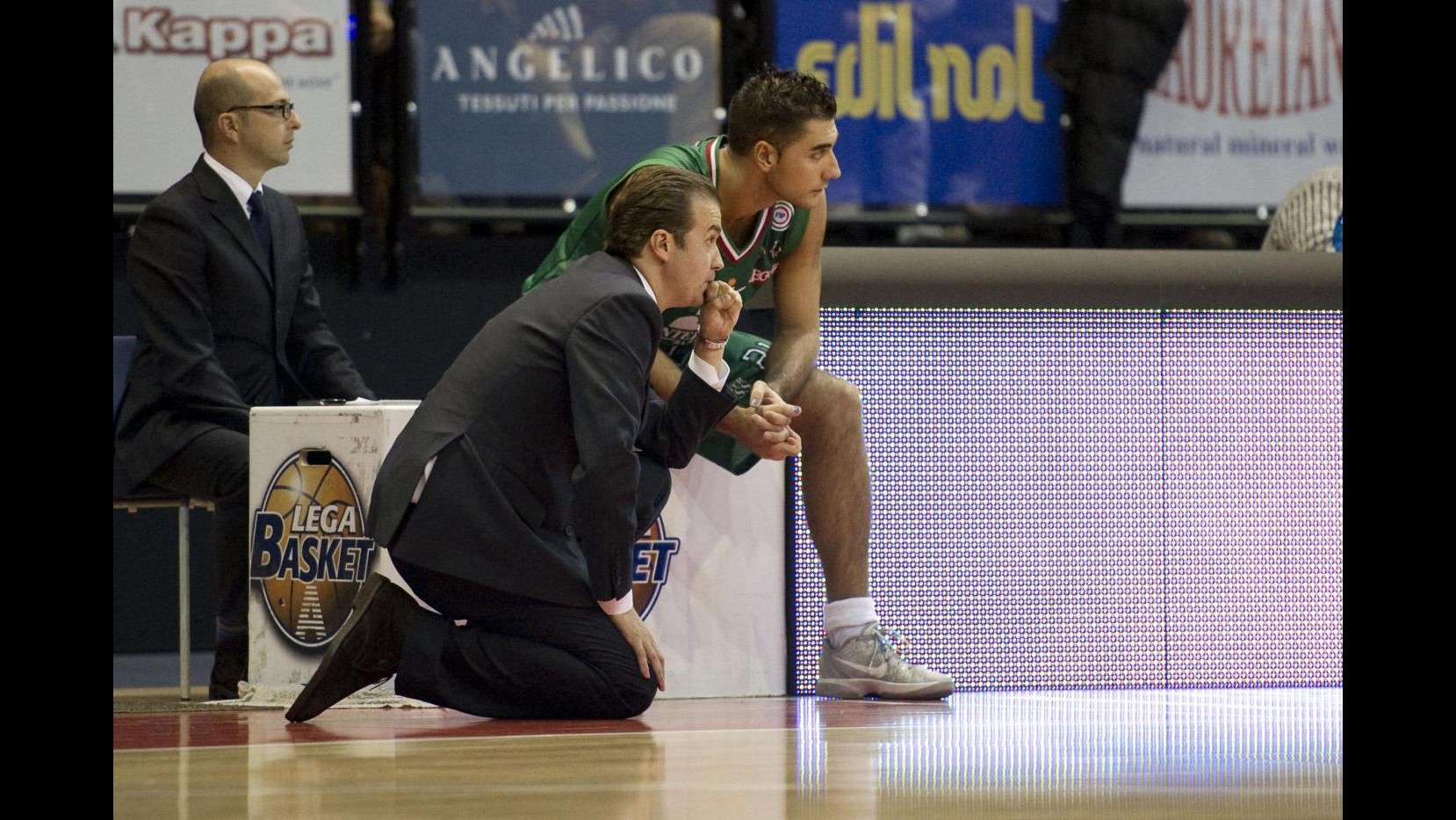 Eurolega, Siena doma il Prokom. Harakiri Milano contro il Partizan