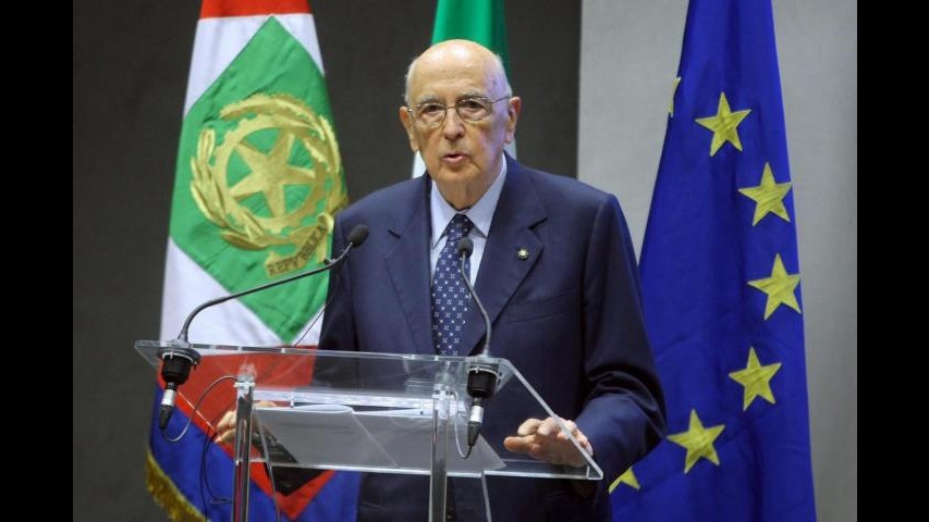 Napolitano: “Approvare subito la manovra”. Da Idv a Lega c’è accordo