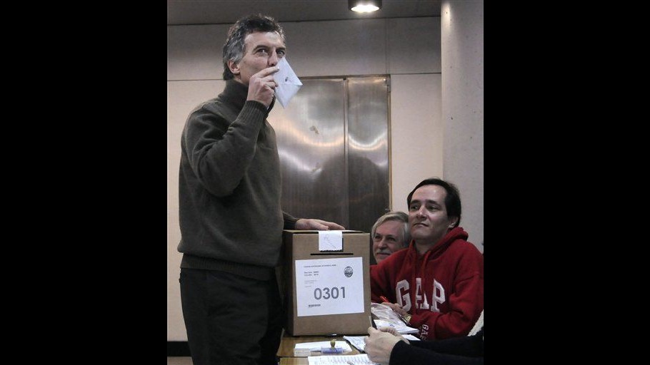 Comunali Buenos Aires, Macri vince primo turno ma andrà al ballottaggio con Filmus