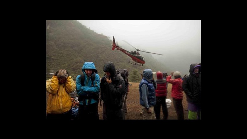 Nepal, torna maltempo sull’Everest, turisti bloccati a aeroporto Lukla
