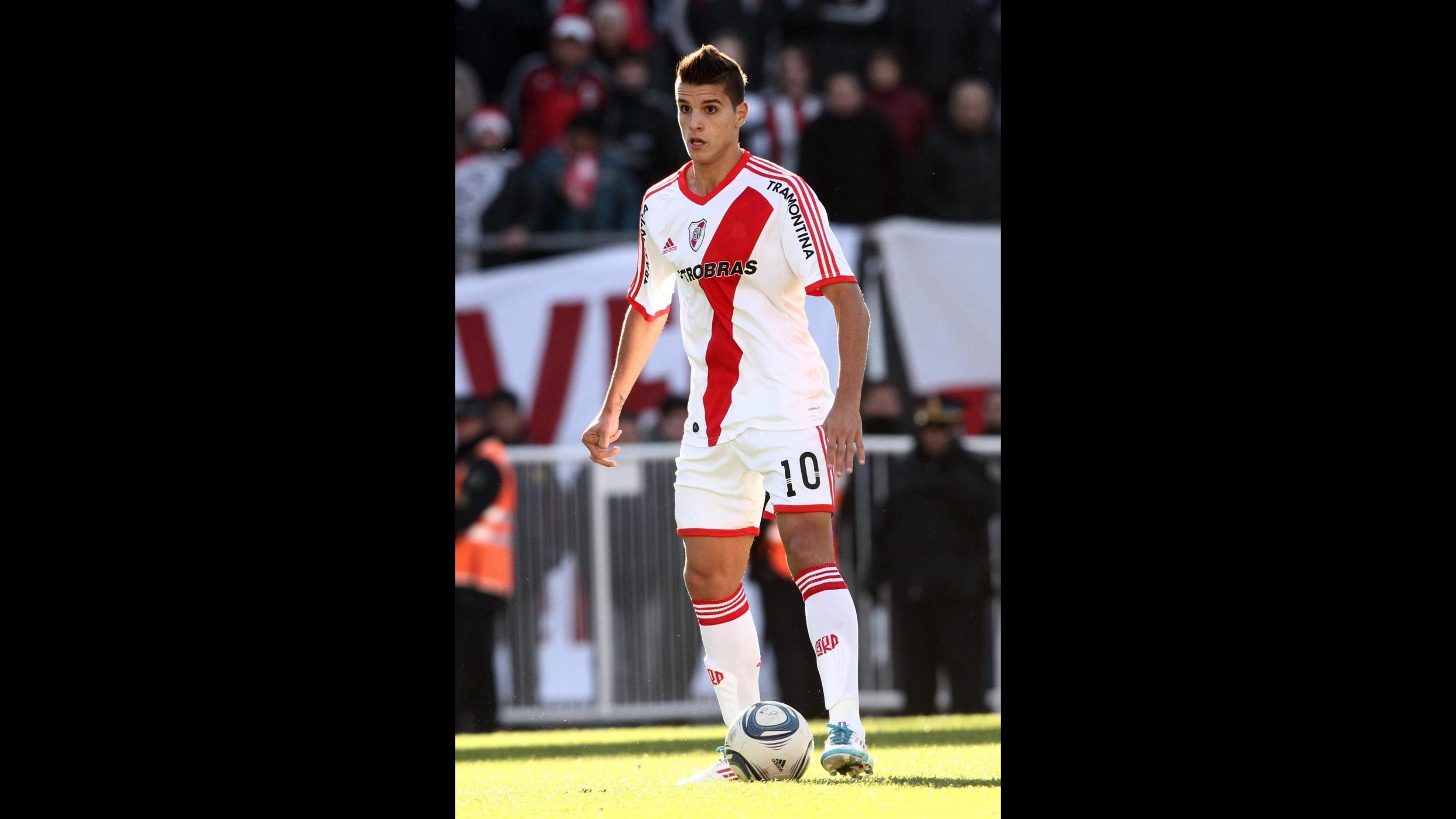 Calcio, Erik Lamela è un giocatore della Roma