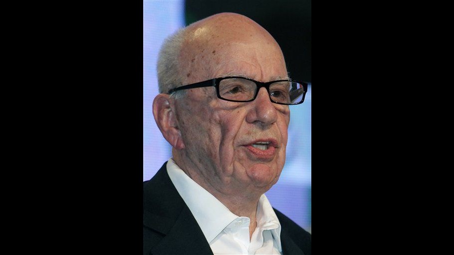 Intercettazioni Gb, Rupert Murdoch in volo verso Londra