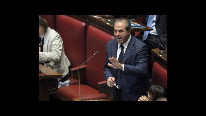 Lodo Mondadori, Di Pietro: Berlusconi ora non la butti in politica